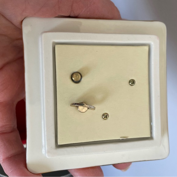 Lenox Carved Music Box/Trinket Box - Picture 4 of 7